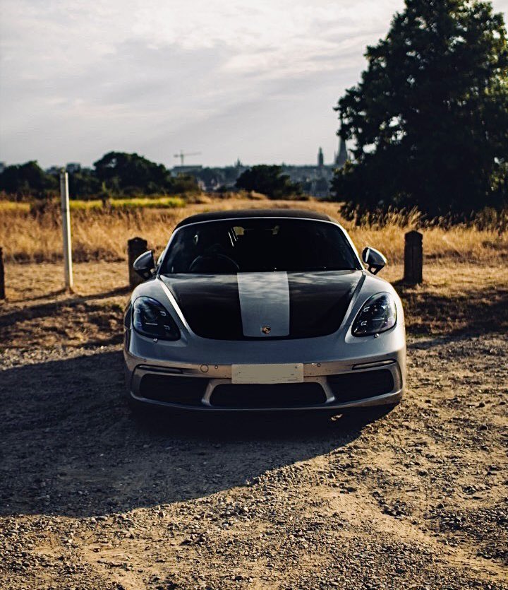 IRL #Porsche’s are way more fun anyways 🤷🏽‍♂️

Will be interesting to see what happens with <a href="/eth_porsche/">PORSCHΞ</a> with the latest conversations around their NFT launch.

Any predictions? 👇