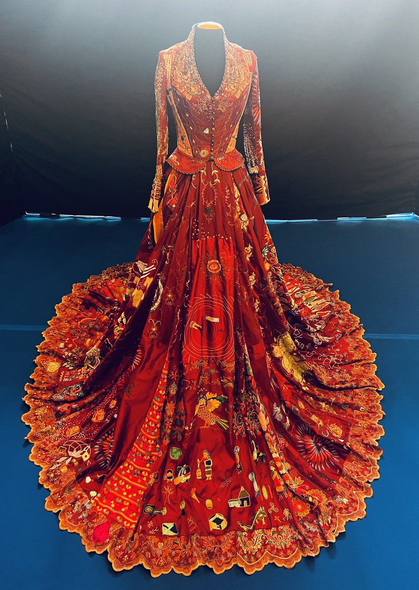 LiriKopaci's tweet photo. The #redress is @PACE_News this week. Learn more about the project 👉https://t.co/CNhZVk1NBs #marginalisedwomen #femalepoverty #womenvictimsofviolence #identitythroughembroidery https://t.co/0zv25z25gN