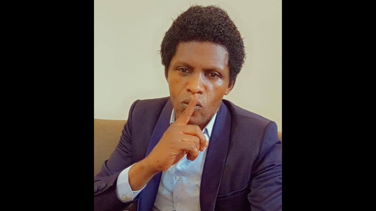 ⚡️#Cameroun🇨🇲: le directeur de la radio AmplitudeFM Martinez Zogo a été retrouvé mort et portant des traces de sévices. RSF appelle les autorités à tout faire pour amener les responsables de ce crime devant la justice et à protéger les journalistes. 👇
rsf.org/fr/rsf-appelle…