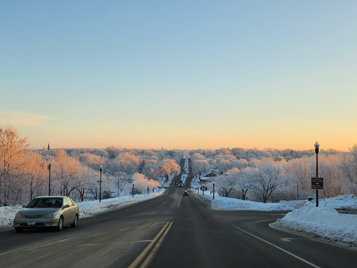 Frosty morning today in #newulm! #onlyinmn @exploremn