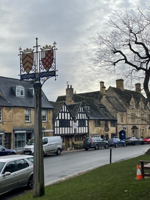 Chipping Campden still looks stunning despite the freezing temperatures!

#chippingcampden #cotswolds