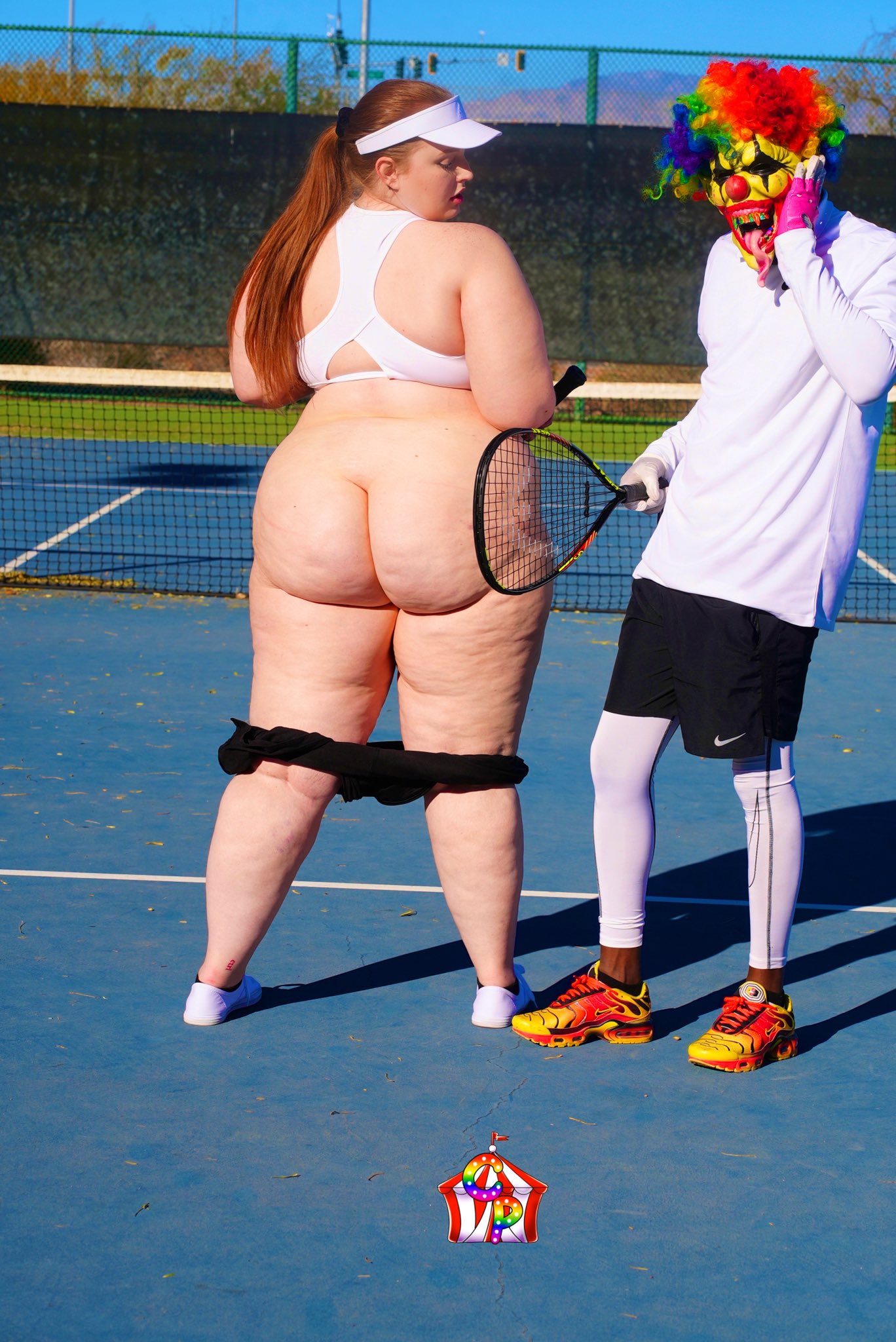 Mia Dior - Gibby The Clown fucks her in Las Vegas