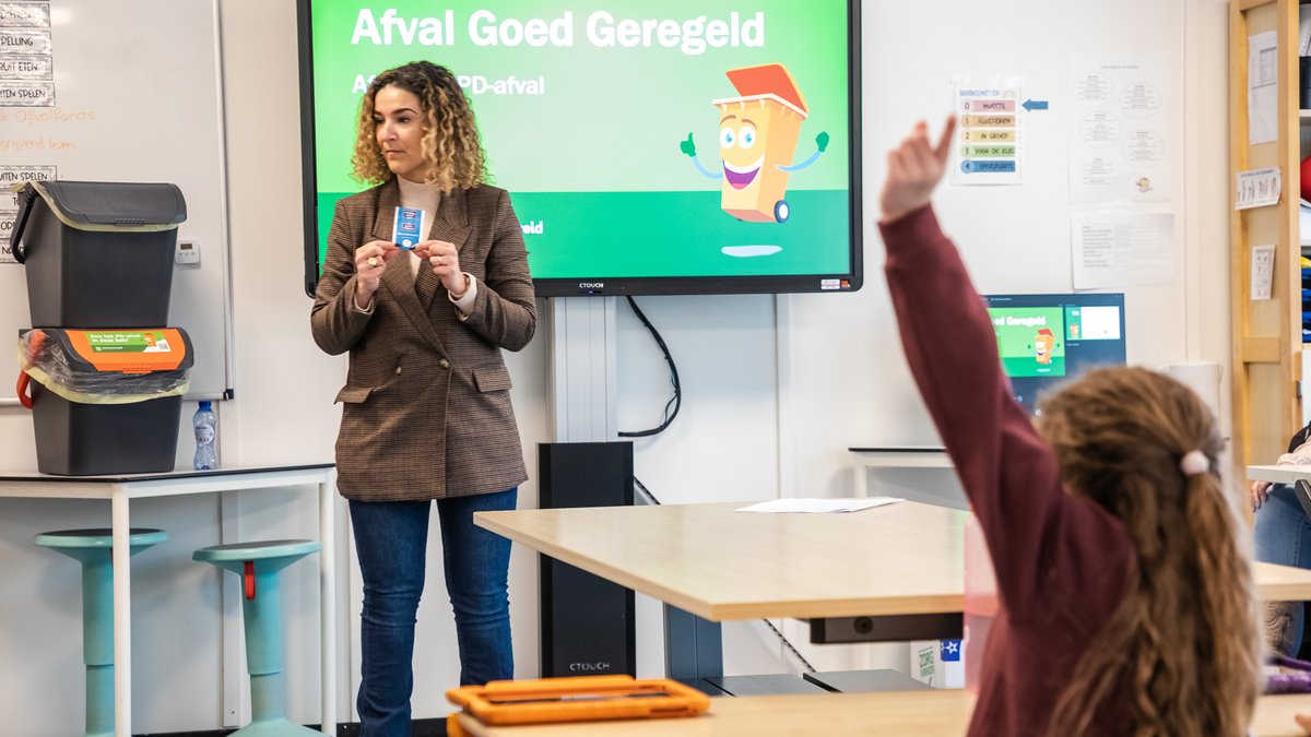 [VIDEO] Landelijk startsein plastic verpakkingen scheiden op Octantschool Schatkaart - pijnacker-nootdorp.tv/video-landelij… #pijnacker #nootdorp