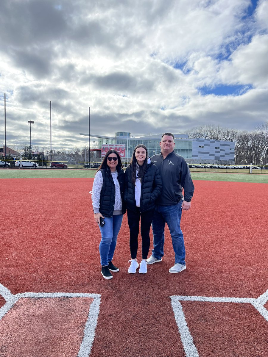 Kathryn Hotle tweet media