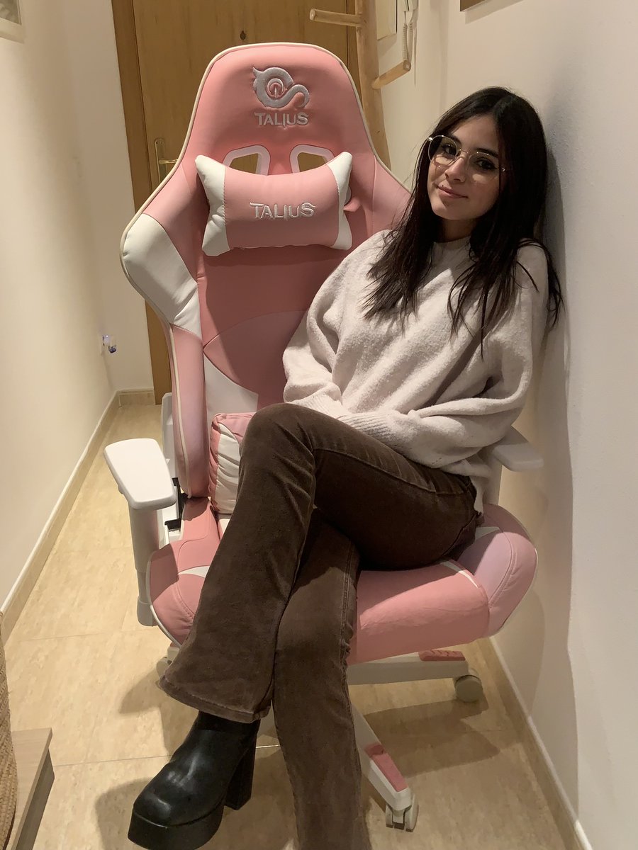 𝙨𝙖𝙧𝙞𝙩𝙖💖 (@saramartinng) on Twitter photo Hoy os traigo un SORTEITO de mi silla!! 
Talius Dragonfly 💖
Requisitos:
✅ Seguir a <a href="/taliustech/">Talius</a> y a mí 
🔁 RT y MG a este tuit
💬 Menciona a un amigo
¡El ganador se anunciará el 14 de Febrero! 💞
*Sorteo únicamente válido para España (península y baleares)* Hoy os traigo un SORTEITO de mi silla!! 
Talius Dragonfly 💖
Requisitos:
✅ Seguir a <a href="/taliustech/">Talius</a> y a mí 
🔁 RT y MG a este tuit
💬 Menciona a un amigo
¡El ganador se anunciará el 14 de Febrero! 💞
*Sorteo únicamente válido para España (península y baleares)*