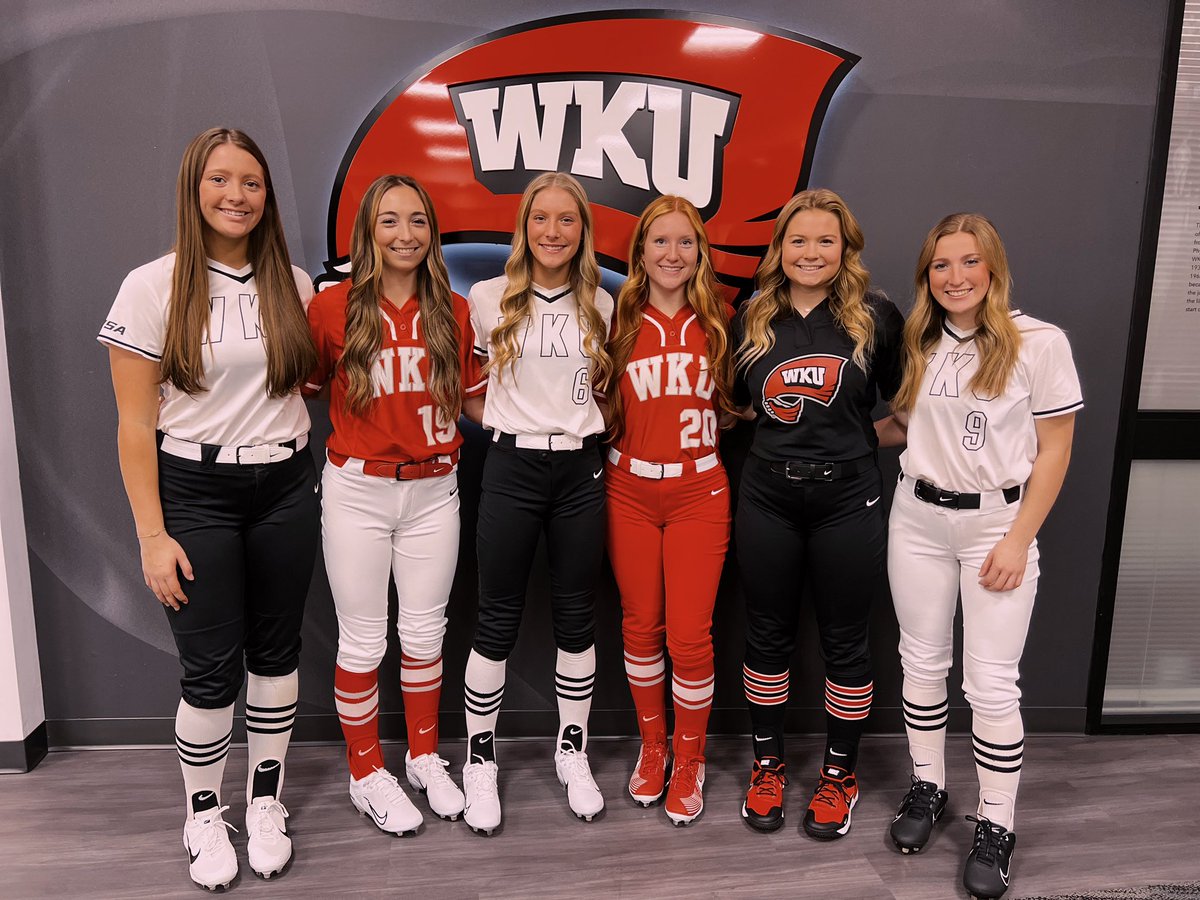 Official visit weekend was a success🙌🏼 So glad I was able to spend time with my future teammates and their families! #GoTops ❤️❤️ <a href="/WKUSoftball/">WKU Softball</a> <a href="/AmyLTudor/">Amy Tudor</a> <a href="/KaylaBixel/">Kayla Bixel</a> <a href="/CoachMarioH/">Mario Hernandez</a> <a href="/SluggersHuecker/">Lady Sluggers 18</a> <a href="/LadySluggersOrg/">Louisville Lady Sluggers</a>