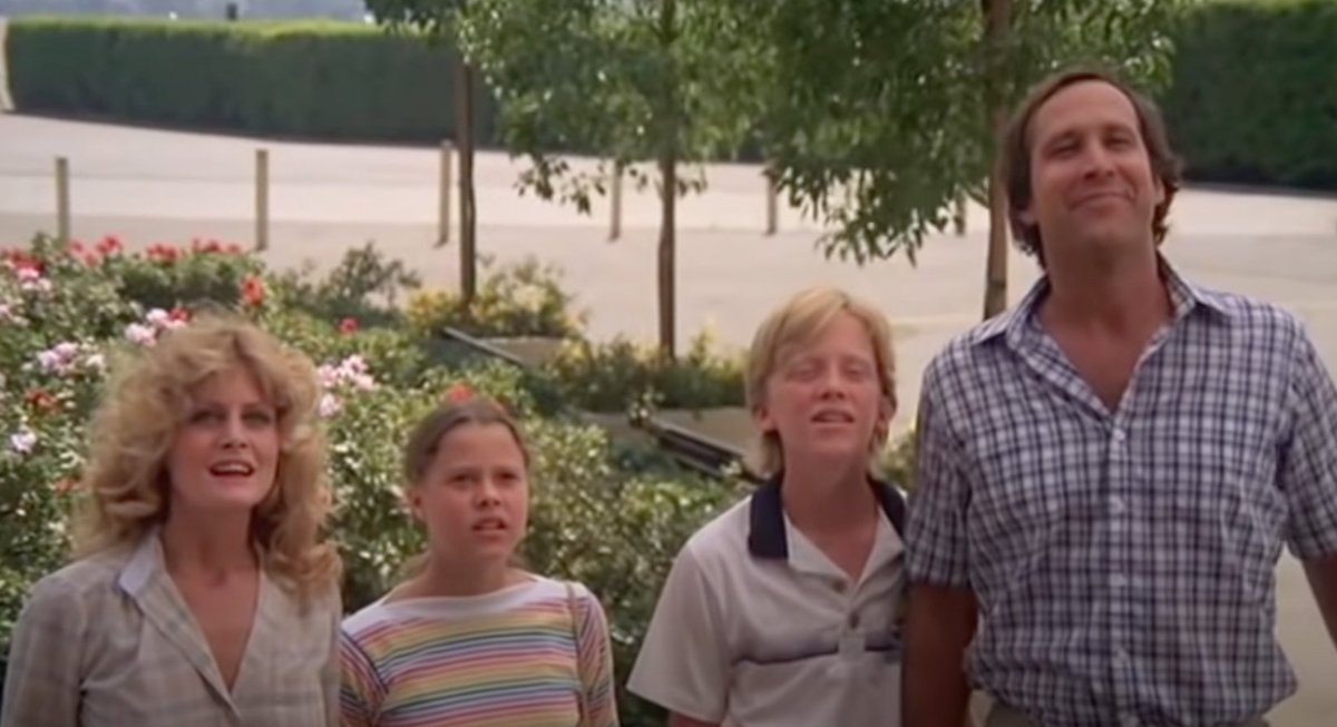 DSNYNewscast's tweet image. The Griswolds rope dropping Magic Kingdom today for one last ride on Splash Mountain!