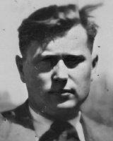 Archives_Brest's tweet photo. Le site Mémoire des Résistants et FFI de l'arrondissement de #Brest a franchi les 950 fiches. Aujourd'hui, le portrait d'Albert Abalain. Membre de l'Organisation Spéciale, branche Arsenal, fusillé au Mont Valérien le 17 septembre 1943. https://t.co/FsTfW6JRjC https://t.co/WS1NekNYtl
