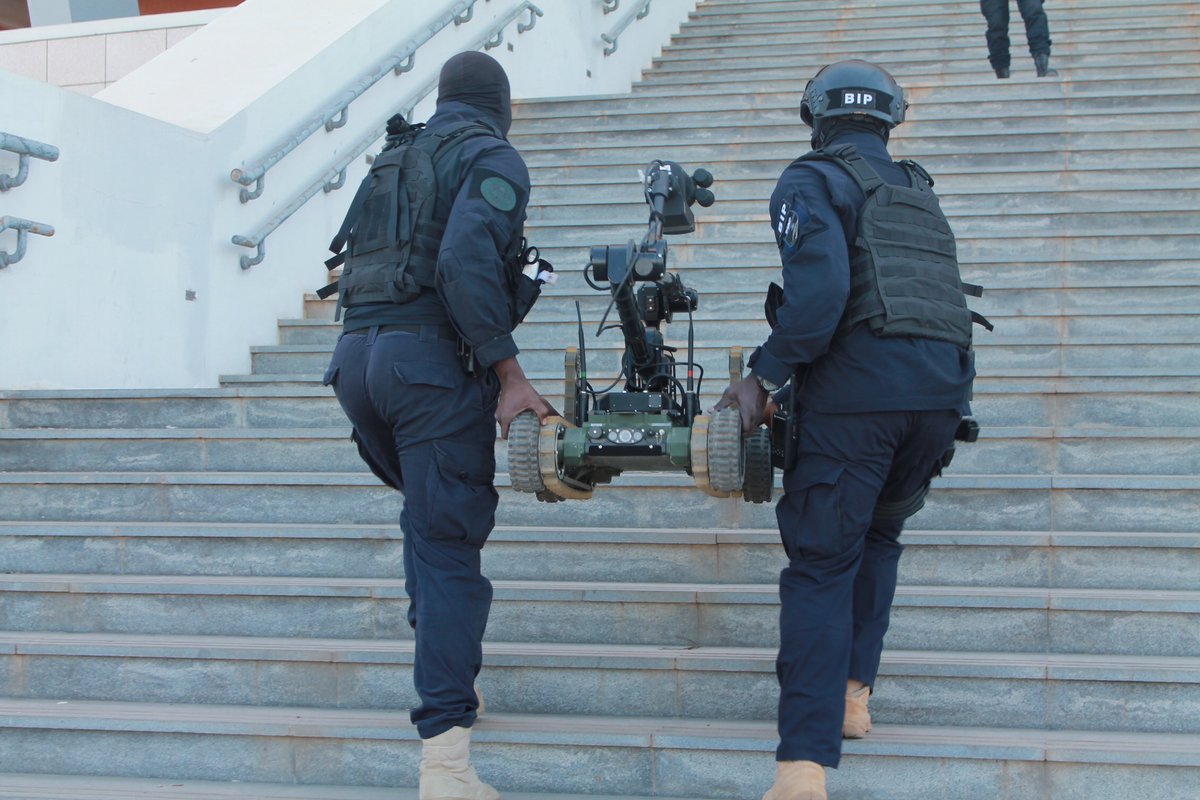 EU_FPI's tweet photo. We contribute to preventing &amp; reducing terrorist attacks &amp; their impact in public spaces in 🇸🇳#Senegal.

Through our supported project @CTPublicSpaces, we trained 🇸🇳 authorities to strengthen their capacities to tackle possible terrorist threats. https://t.co/3Ix3robM9m
