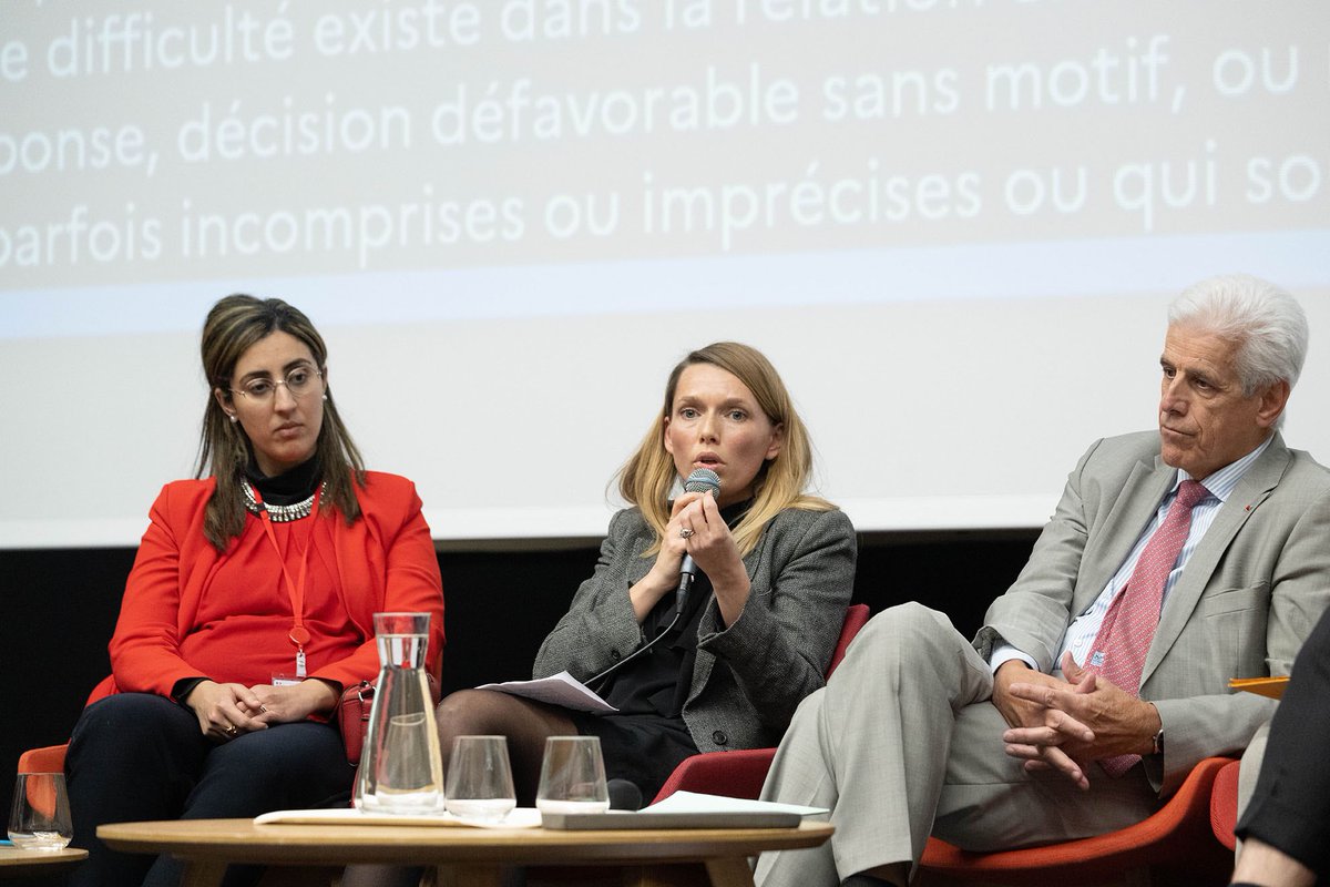Défenseur des droits tweet media