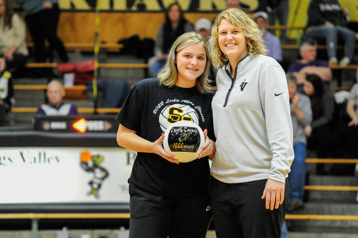 On Friday, Leigh Carnes was honored at halftime of the varsity boys' basketball game for breaking the 1,000 career assists milestone. Congratulations Leigh!