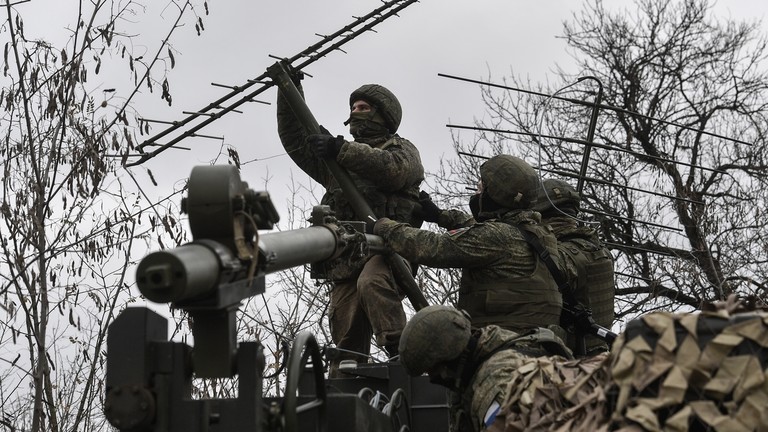RT_com's tweet photo. A top British think tank has revealed Russia’s cyberwarfare dominance over Ukraine – why has Western media ignored its report?

Read the full op-ed by Felix Livshitz: https://t.co/tAF91D0sQp https://t.co/aaIEEj0eoQ