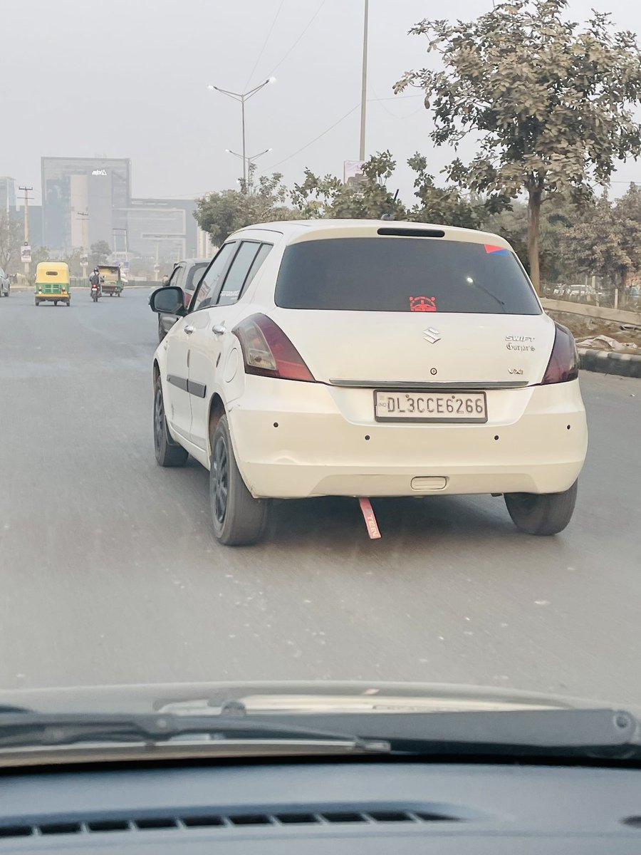 SHIVAM5822's tweet photo. Just wanted to know that black film on car glasses is allowed for police? #DelhiPolice #trafficpolice  @DelhiPolice @DelhiTrafficPol @ArvindKejriwal @aajtak @nitin_gadkari @indiatvnews @delhicrimepress @dtptraffic @TheLallantop @delhicrimenew24 @DCPNewDelhi @DCPSouthDelhi https://t.co/Dxu2JQZh2b