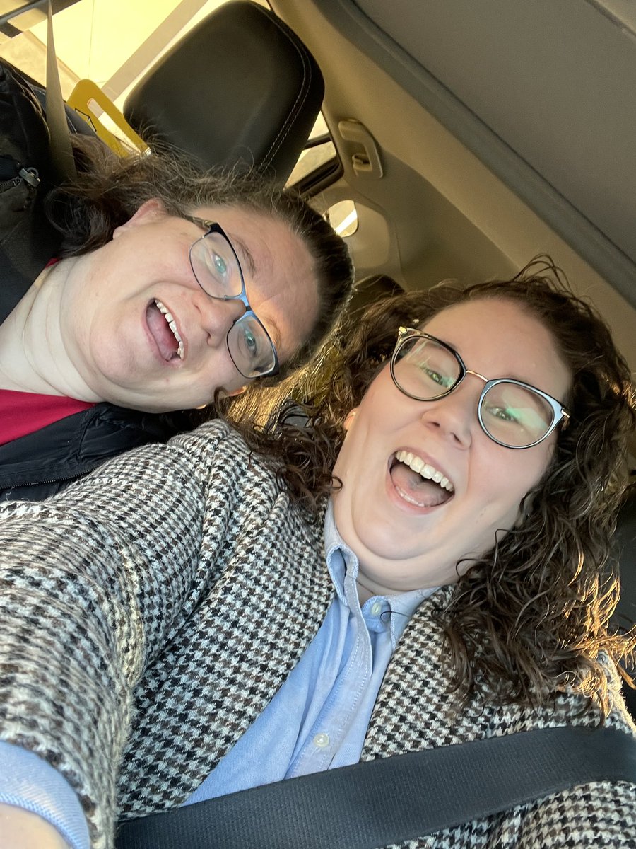 DumbleNutt's tweet photo. 🛎️Need a link fixed in Curriculum?🛎️ 🚘Need a ride because of car trouble?🚘The @iInstructIrving team has GOT YOU! We are a full service operation!  ❤️❤️ What a great way to start my week! #ThePowerOfUs https://t.co/9jJ3J1Emv0