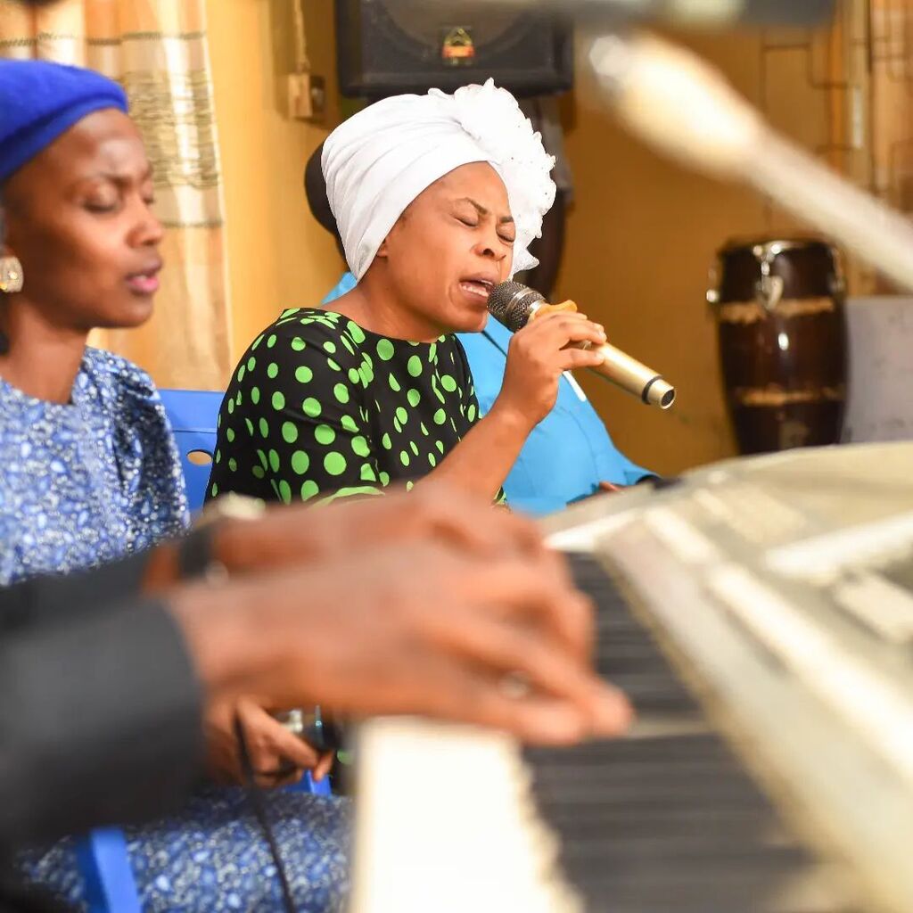 Atinukestar's tweet photo. It was awesome moment with people of God (family and friends) we're yet to recover from the encounter God be praised https://t.co/bVZV0SqzgF