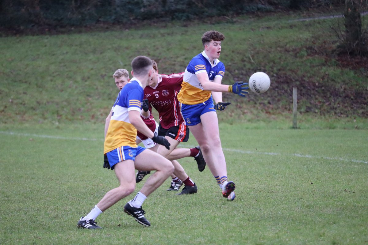 SLG_PE's tweet photo. 💥LAST MINUTE WINNER💥

🏐 Conan McAuley hits the net in the last minute 👏

Well done to players and management- an unbelievable result that will see them through to MacLarnon Cup semi final 🔵🟡🔵🟡 https://t.co/2kv1IJZy9Y