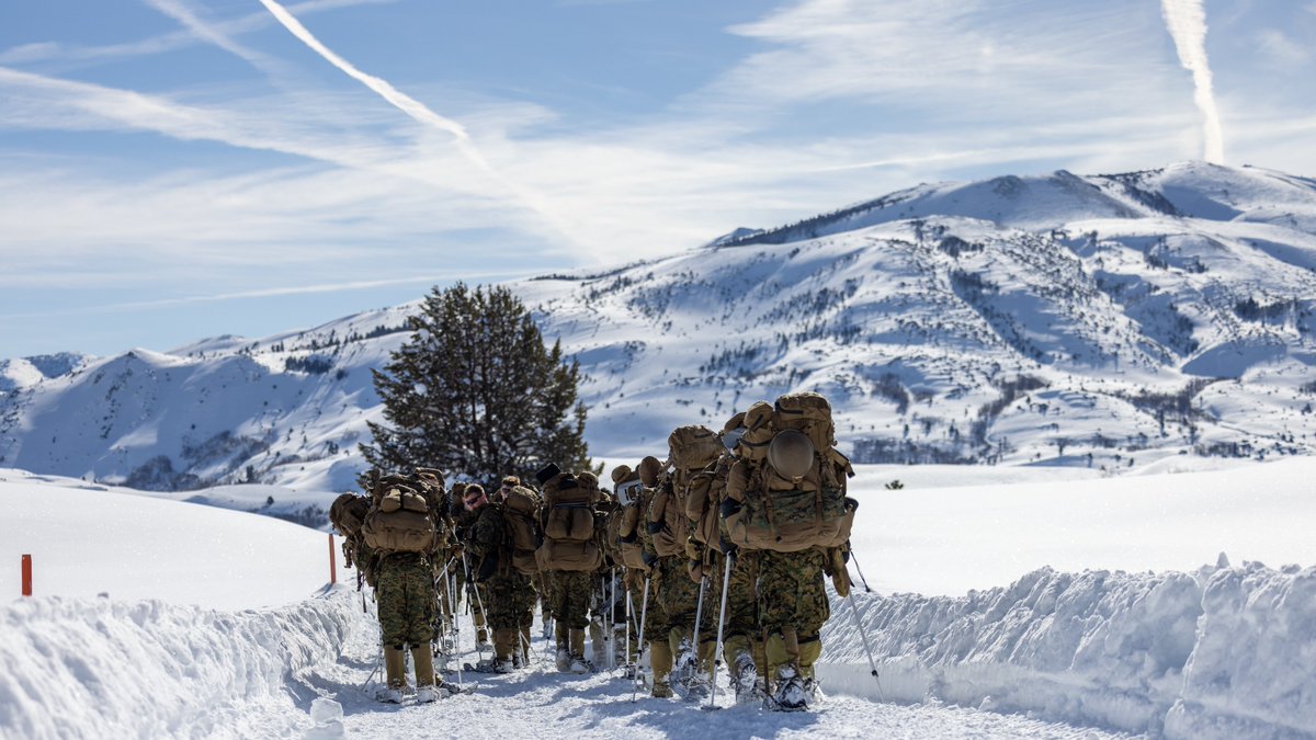 MARFORCOM's tweet photo. #Marines w/ @2dMarDiv conduct MTX 2-23 at Bridgeport, CA. MTX prepares units to survive & conduct extended operations on mountainous terrains during the winter.
(#USMC photos by Lance Cpl. Ryan Ramsammy)
#EveryClime #EveryDomain #HomelandDefense #ColdWeather #MarineCorps https://t.co/FnW5Mby7ac