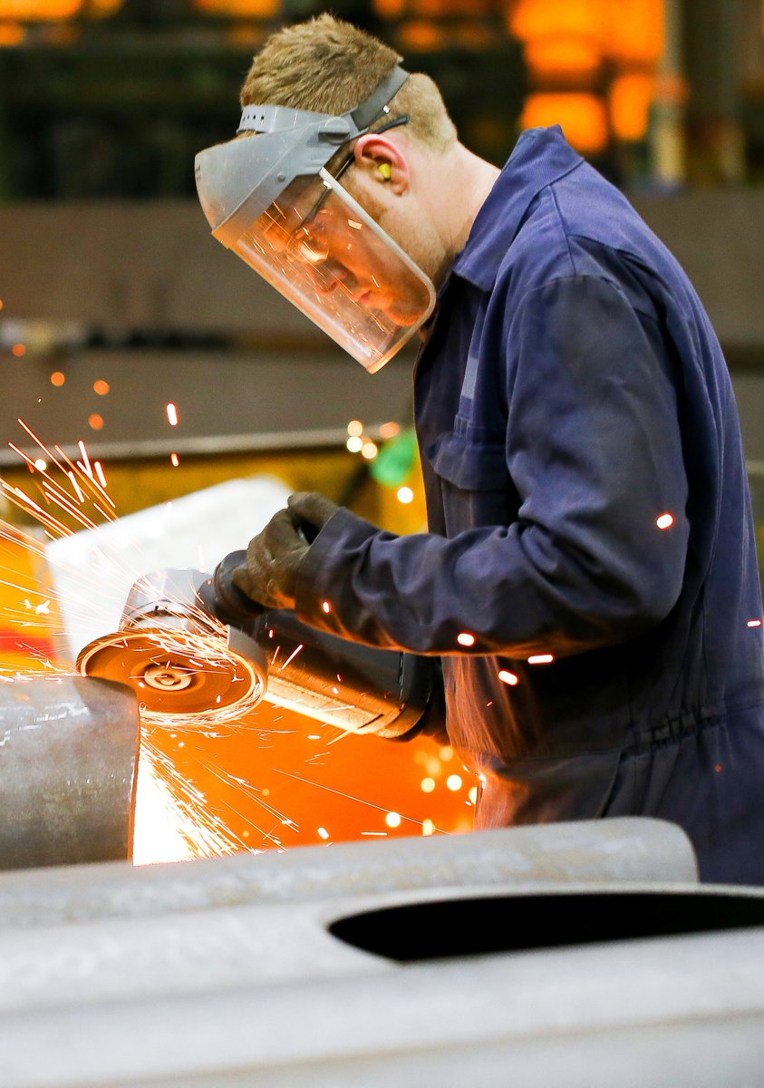 📢📢We are looking for a Metal Fabricator Apprentice to join our Rotherham team.

If you are interested in Engineering and would like to work with metal and structural steel, you might be a great fit. 
Find more details and how to apply here - amrctraining.co.uk/apprenticeship…