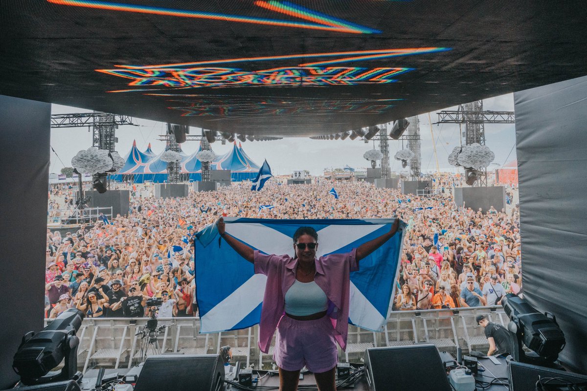Pepsi MAX presents Creamfields tweet media