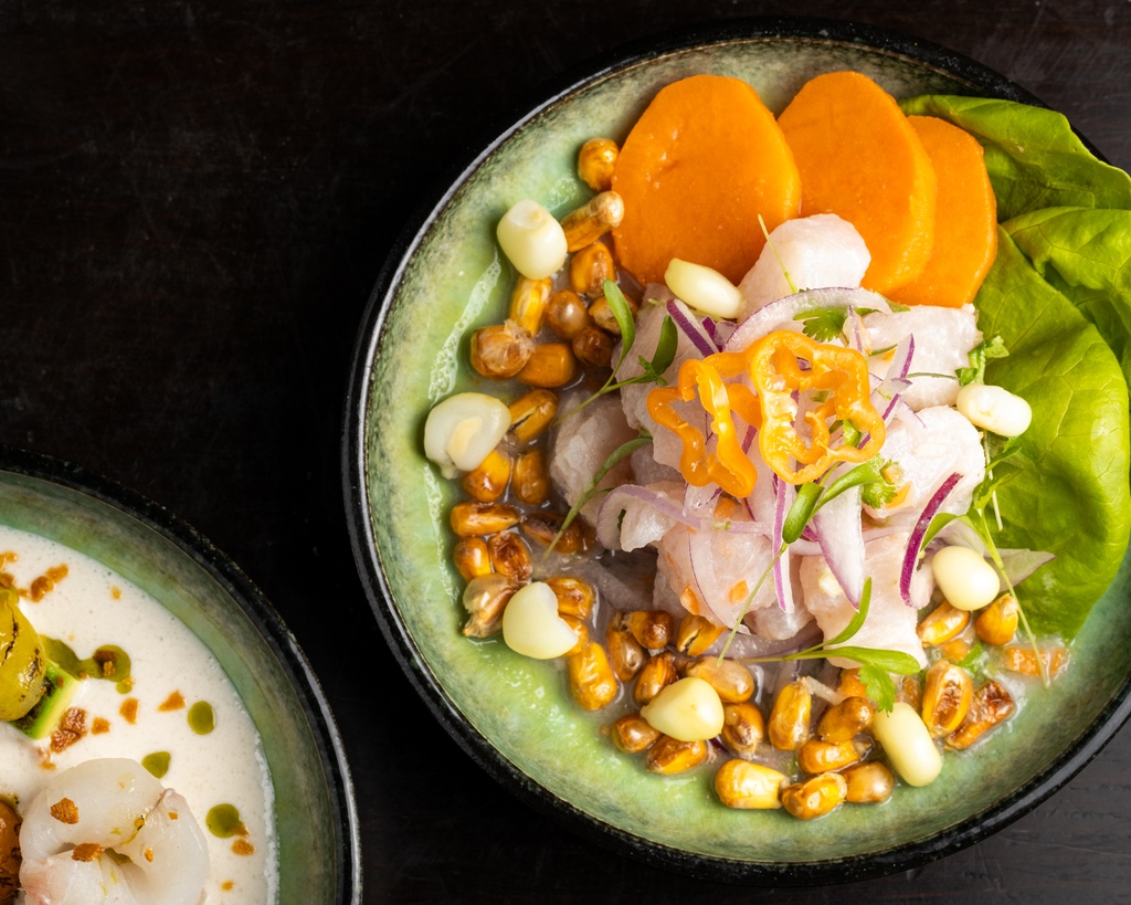 𝗖𝗛𝗜𝗖𝗔𝗚𝗢 𝗥𝗘𝗦𝗧𝗔𝗨𝗥𝗔𝗡𝗧 𝗪𝗘𝗘𝗞 is officially in full swing. Are you new to Peruvian cuisine? Don't be afraid to jump in and indulge in Peru's national dish: Cebiche. Reserve your seat by heading to the link in our bio. 🇵🇪 #tantachicago #chicagoandknow