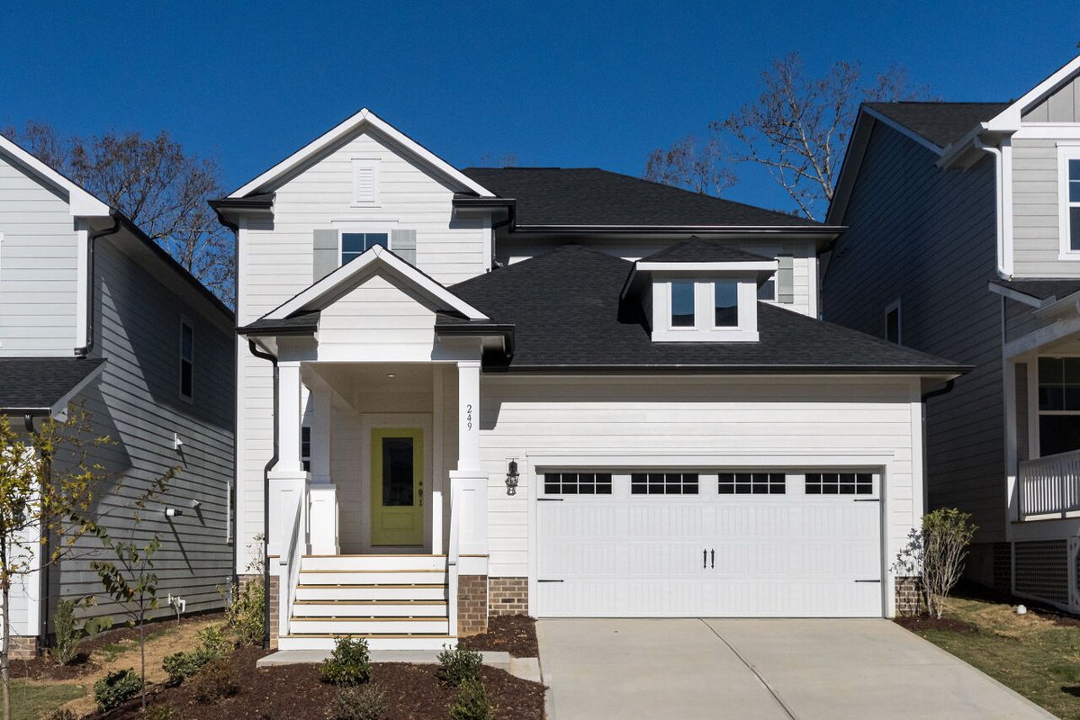 DavidWeekley's tweet photo. Start your day in the superb comforts of The Careywood new home in Chatham Park. This beautiful place is ready for you to make your own at https://t.co/DVUOdDV484.
#raleigh #davidweekley #newhome #newbuild #pittsboronc #pittsboro #raleighnc #ncrealestate  #raleighhomesforsale https://t.co/HCtMCahIZQ