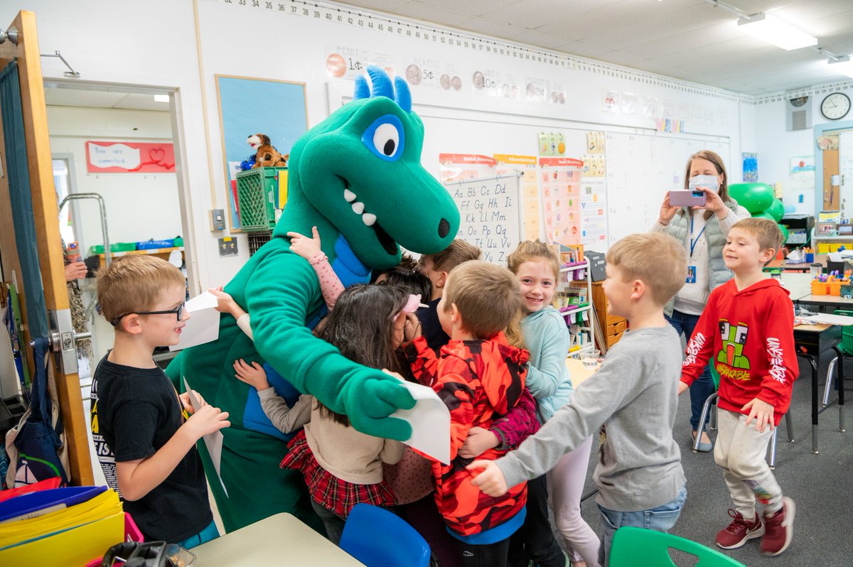 Colchester Schools tweet media