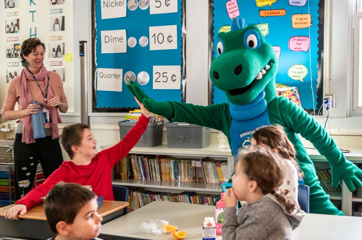 Colchester Schools tweet media