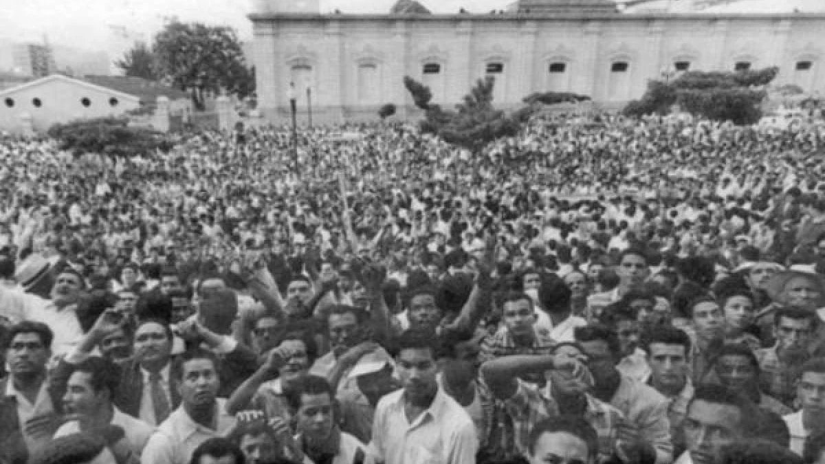 mirelct's tweet photo. Nuestro espíritu de lucha del 23 de enero sigue intacto en el corazón de todos los venezolanos. Hoy conmemoramos una victoria histórica del día donde el pueblo venezolano se abrió un gran paso a la libertad y a la democracia de nuestra Patria

#RebeliónAntiimperialista https://t.co/kyuEkpSXWJ