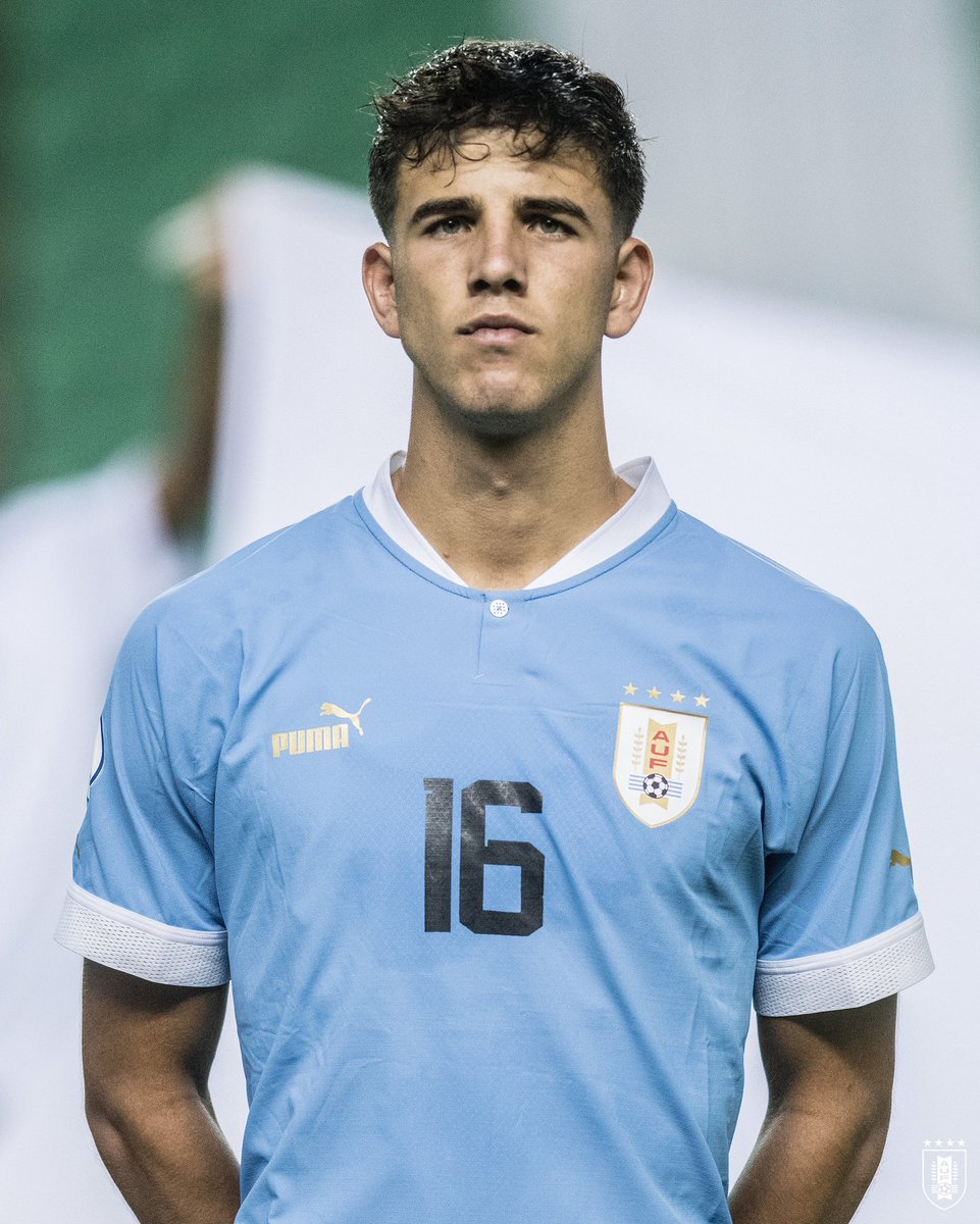 NahuelBeau's tweet photo. Facu González era seguido por Italia y España para sus juveniles… 

Pero eligió a Uruguay. https://t.co/g7XRWU9YWx