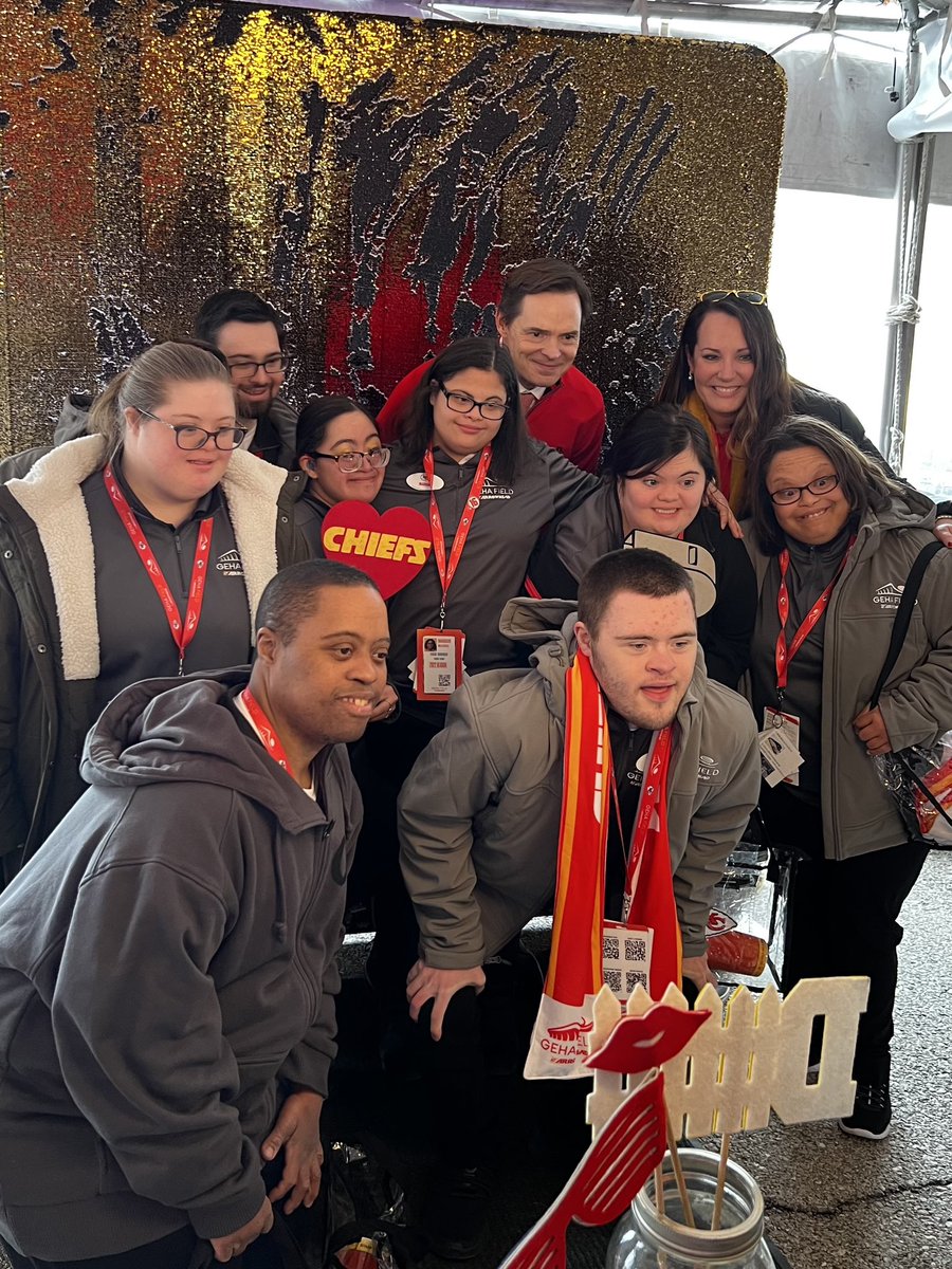 Mark Donovan tweet media