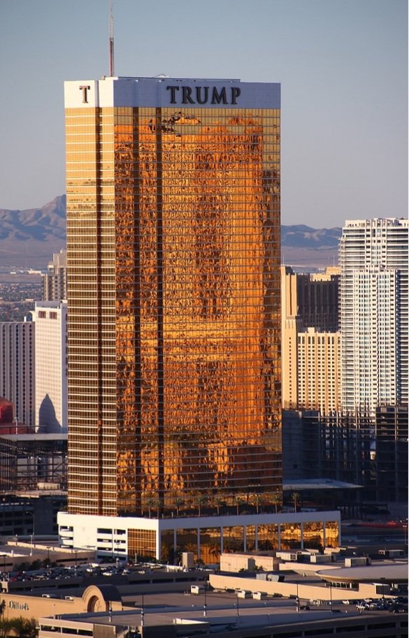 dopovovoz1's tweet image. PORTUGAL É UM #PAÍS COM MUITO SOL E #CHEIO E DE #CASAS #COLORIDAS.

...QUE NÃO SE PERCA ISSO COM A #CONSTRUÇÃO DE EDIFÍCIOS MAIS #LUXUOSOS.

O PAÍS NÃO PRECISA DE FICAR TODO CINZENTO, ESCURO .

OS #ARRANHA-CEUS PODEM E  DEVEM SER #BELOS E COM CORES #ALEGRES.