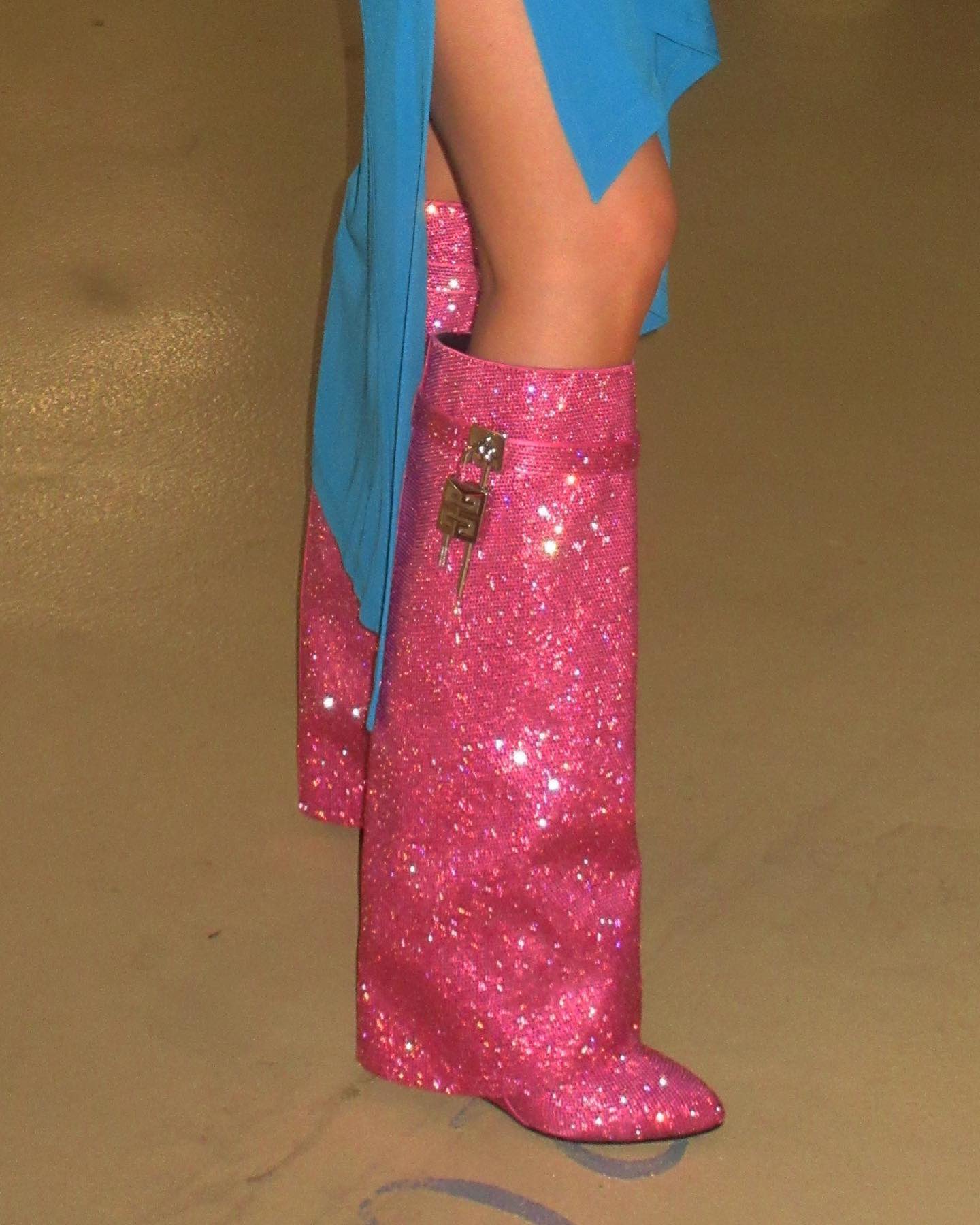 Glitter pink deals boots