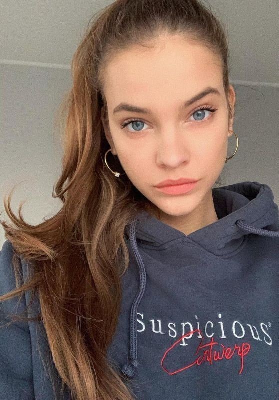 ccsdivinas's tweet photo. barbara palvin https://t.co/qRxNxUrg0r