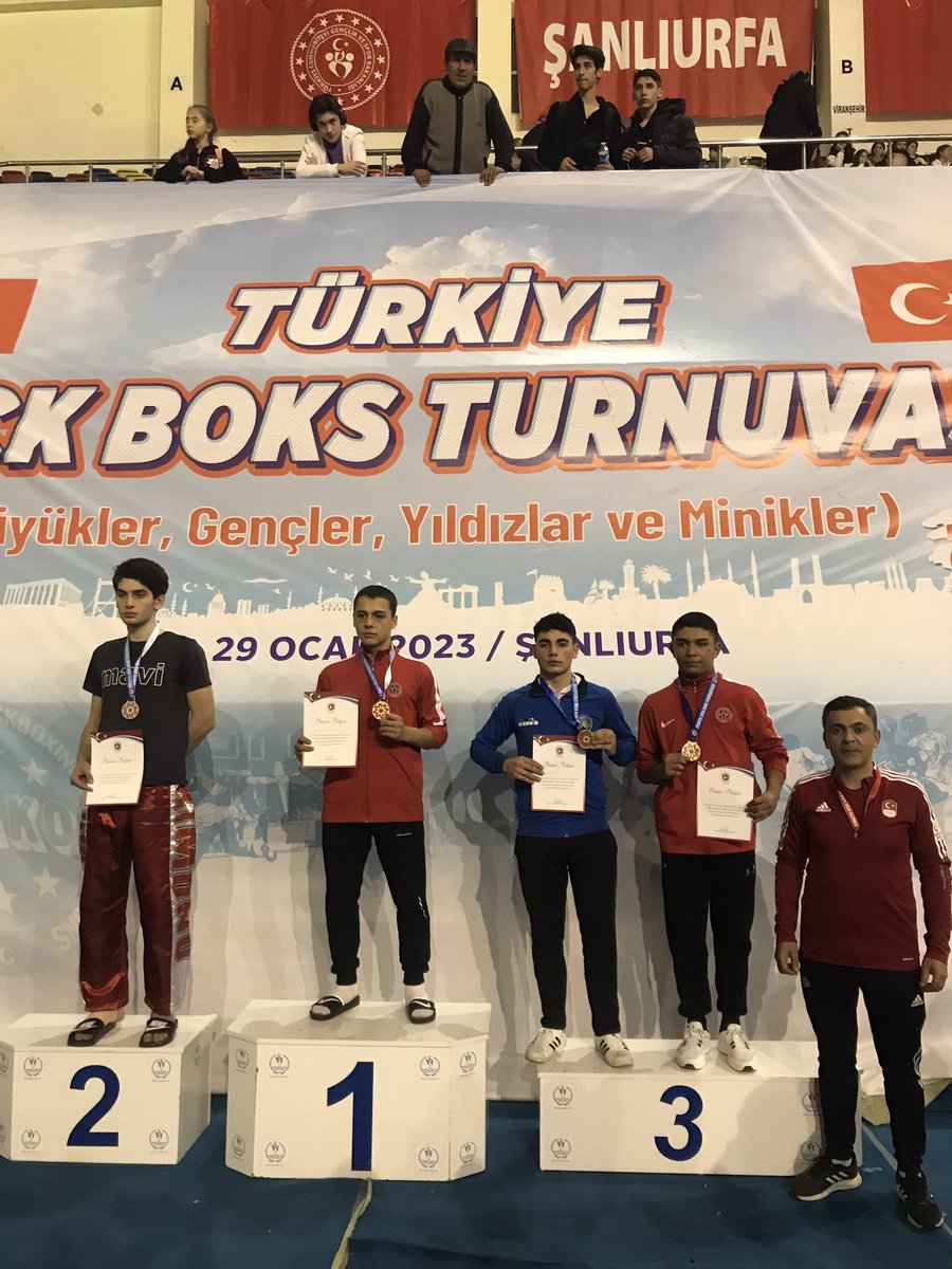 savaskickboks52's tweet photo. TEBRİKLER ORDU BÜYÜKŞEHİR BELEDİYE SPOR KULÜBÜ SPORCULARIMIZA👏🥊🇹🇷
Ordu Büyükşehir Belediye Spor Kulübü Sporcularımızdan Mevlüt Can Güngör Genç Erk.84 kg Light C.branşında🥉, Yaşar Efe Akçay Büyük Erk. 63 kg Light C. branşında Türkiye 3.🥉oldu.👏 🇹🇷 @obbgenclikspor @mhilmiguler https://t.co/dTmeynexTI