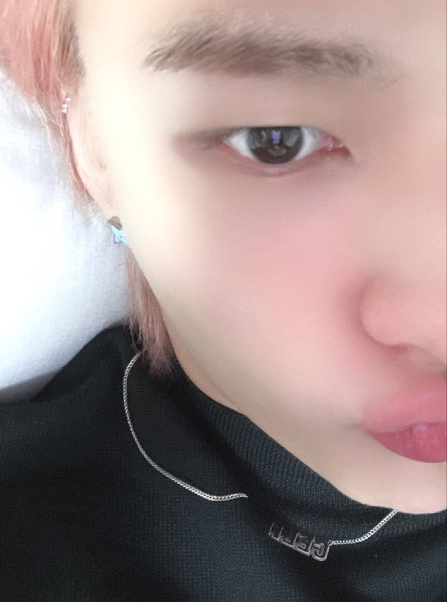 hyunjin as ferrets tweet media