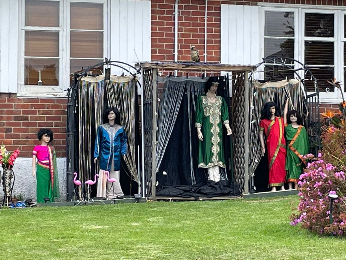 Tim_McCready's tweet photo. In a quiet Avondale street, the elderly owner of this house decorates his garden for the holidays. It's a quiet street so I reckon he needs more recognition for his efforts.

Below: Matariki, Diwali, Christmas, and Chinese New Year which has just gone live (spot the rabbit!) https://t.co/eQB6wBwBDE