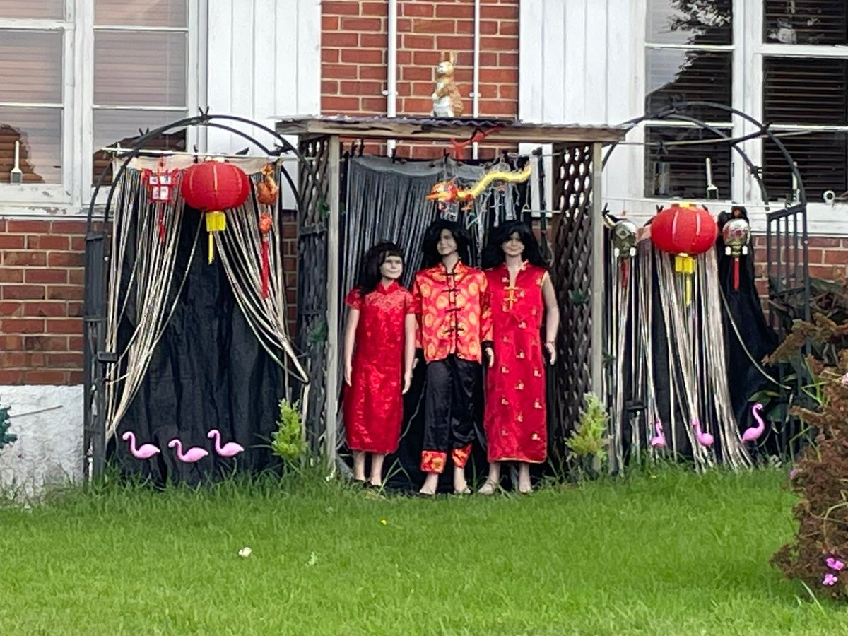 Tim_McCready's tweet photo. In a quiet Avondale street, the elderly owner of this house decorates his garden for the holidays. It's a quiet street so I reckon he needs more recognition for his efforts.

Below: Matariki, Diwali, Christmas, and Chinese New Year which has just gone live (spot the rabbit!) https://t.co/eQB6wBwBDE