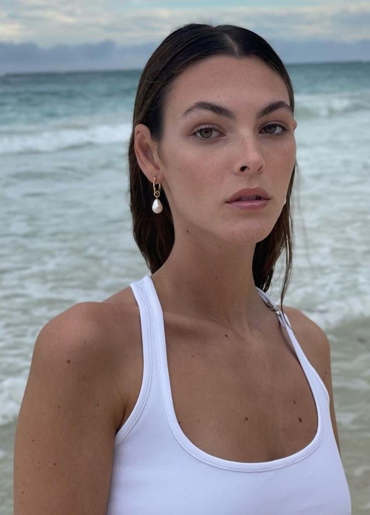 ccsdivinas's tweet photo. vittoria ceretti https://t.co/PUt2ddyfdJ