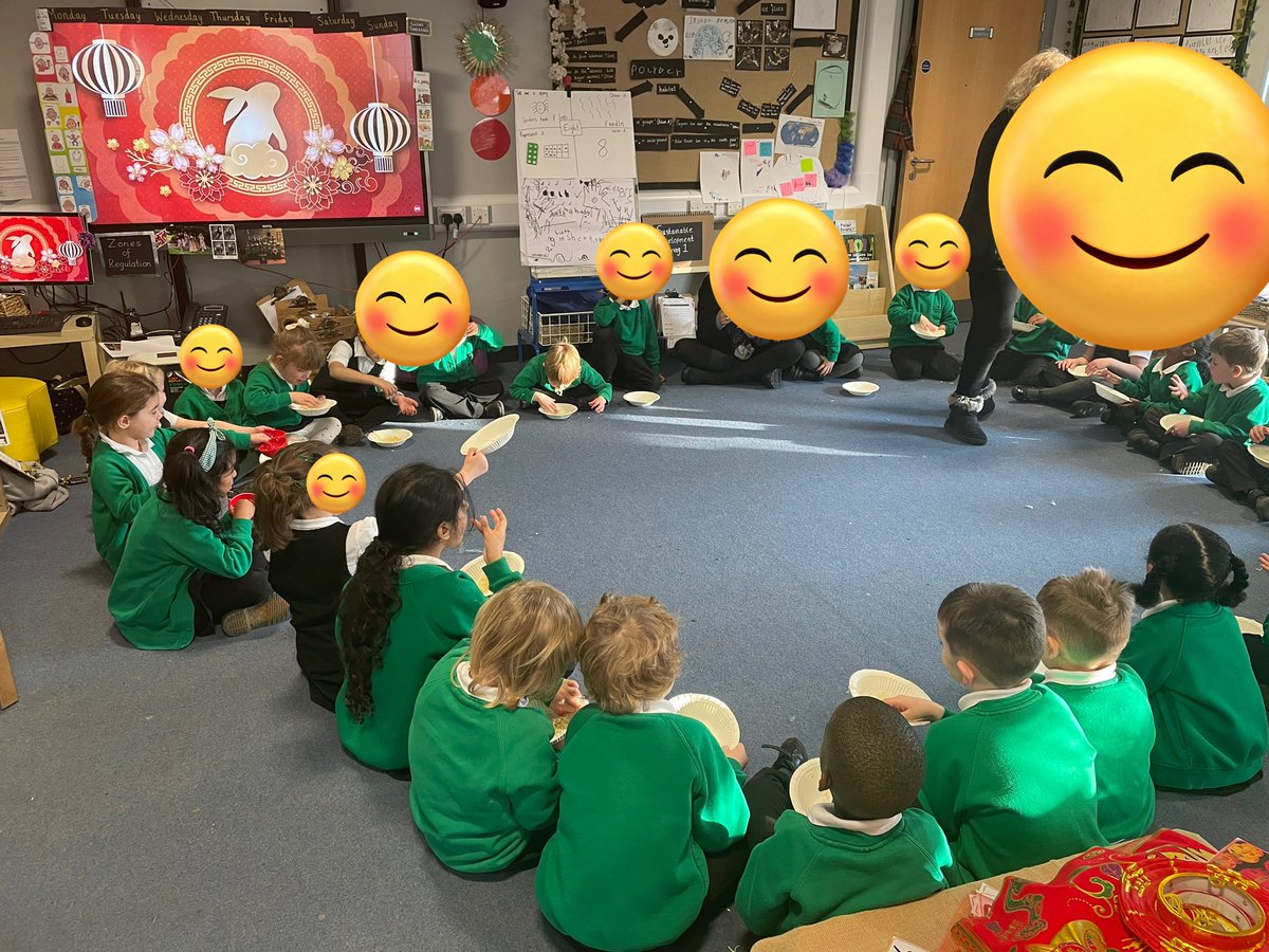 EYRoundhay's tweet photo. Reception celebrated Chinese New Year today tasting noodles, watching some Dragon Dances and making our own menus in the Role Play area 🐉 🍜🧧 #weareroundhay #earlyyears #earlychildhood #chinesenewyear #playislearning https://t.co/pGp7GdCjew