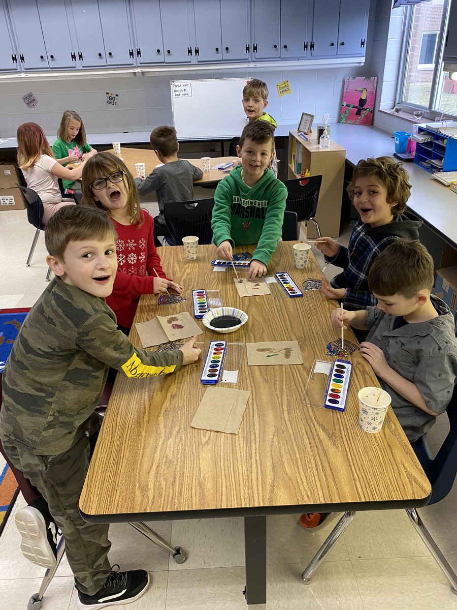 PutnamWVSchools's tweet photo. Conner Street Elementary celebrates their second nine weeks AR Goal Achievement with a special rewards party! Cocoa &amp; Crafts! W2G #CSELeaders! ❤️📚🍫 #PositivelyPUTNAM #PutnamProud https://t.co/gwuXm3GIJ1