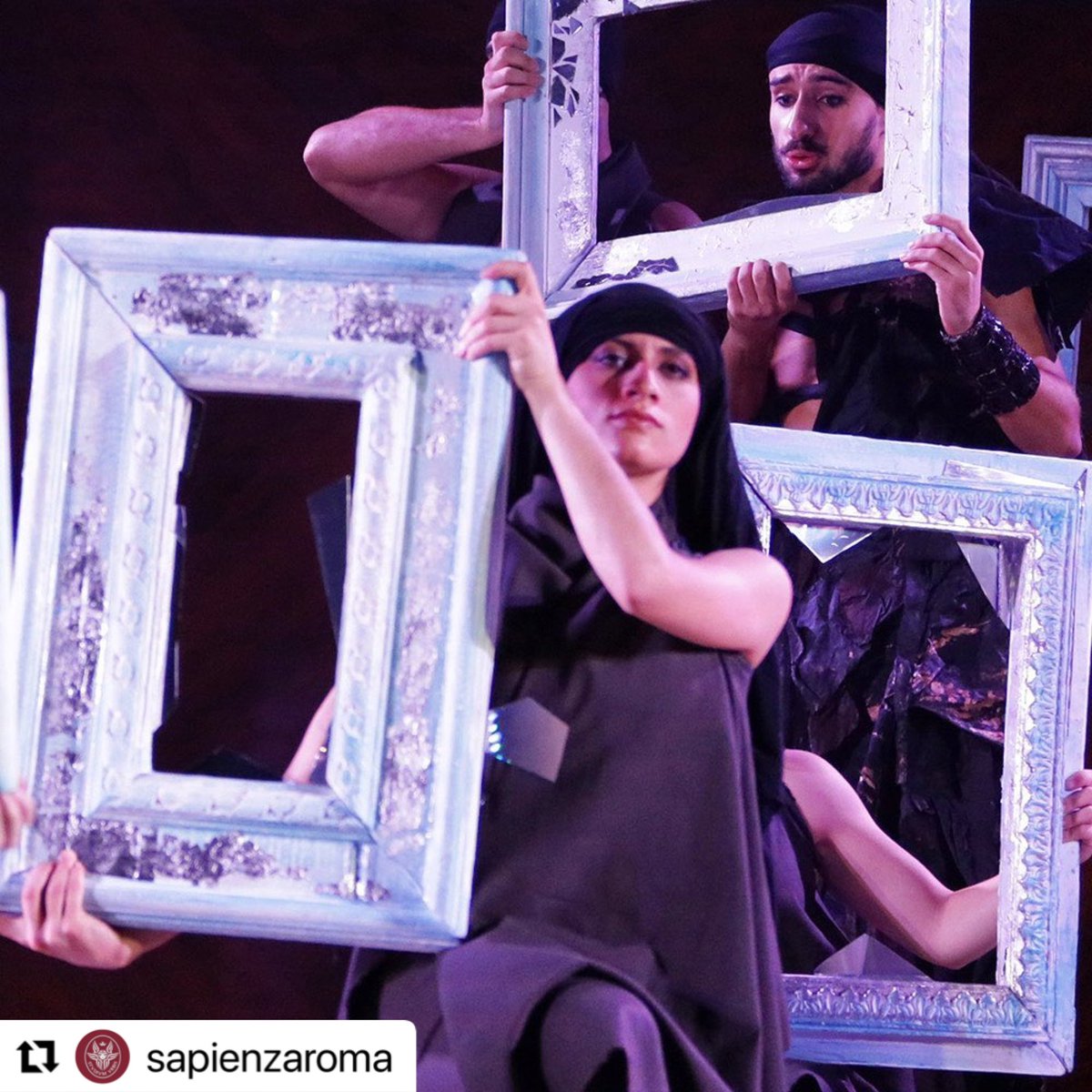 SapienzaRoma's tweet photo. 📸 🎭 Diventa protagonista del nuovo spettacolo di #Theatron-Teatro antico alla Sapienza! 

Mettiti alla prova con i laboratori di traduzione e messa in scena della tragedia #Filottete di Sofocle!

📝 [scade: #20febbraio] ➡️ https://t.co/9hMmBN1RUw

#teatroSapienza #Crea_Sapienza https://t.co/nsvV1Rvto6