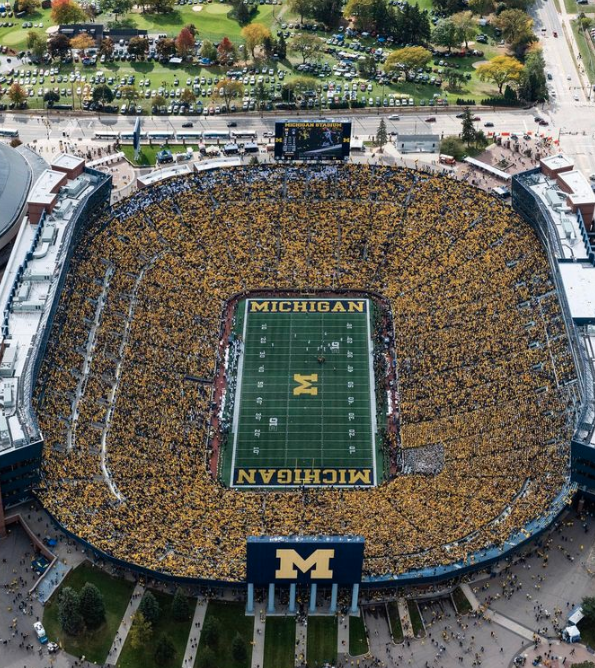 The best fans in the country 〽️

h/t Michigan Football