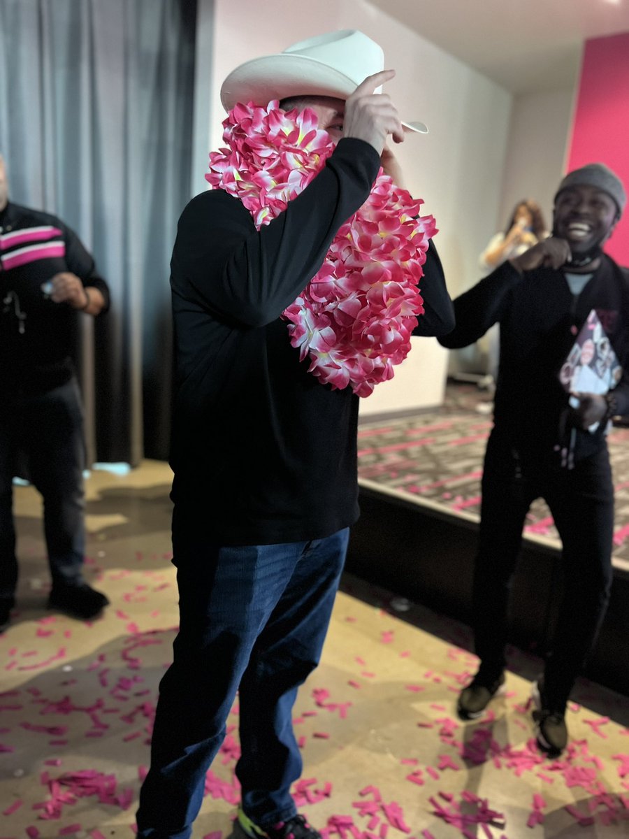 T-Mobile Kingsburg CEC tweet media