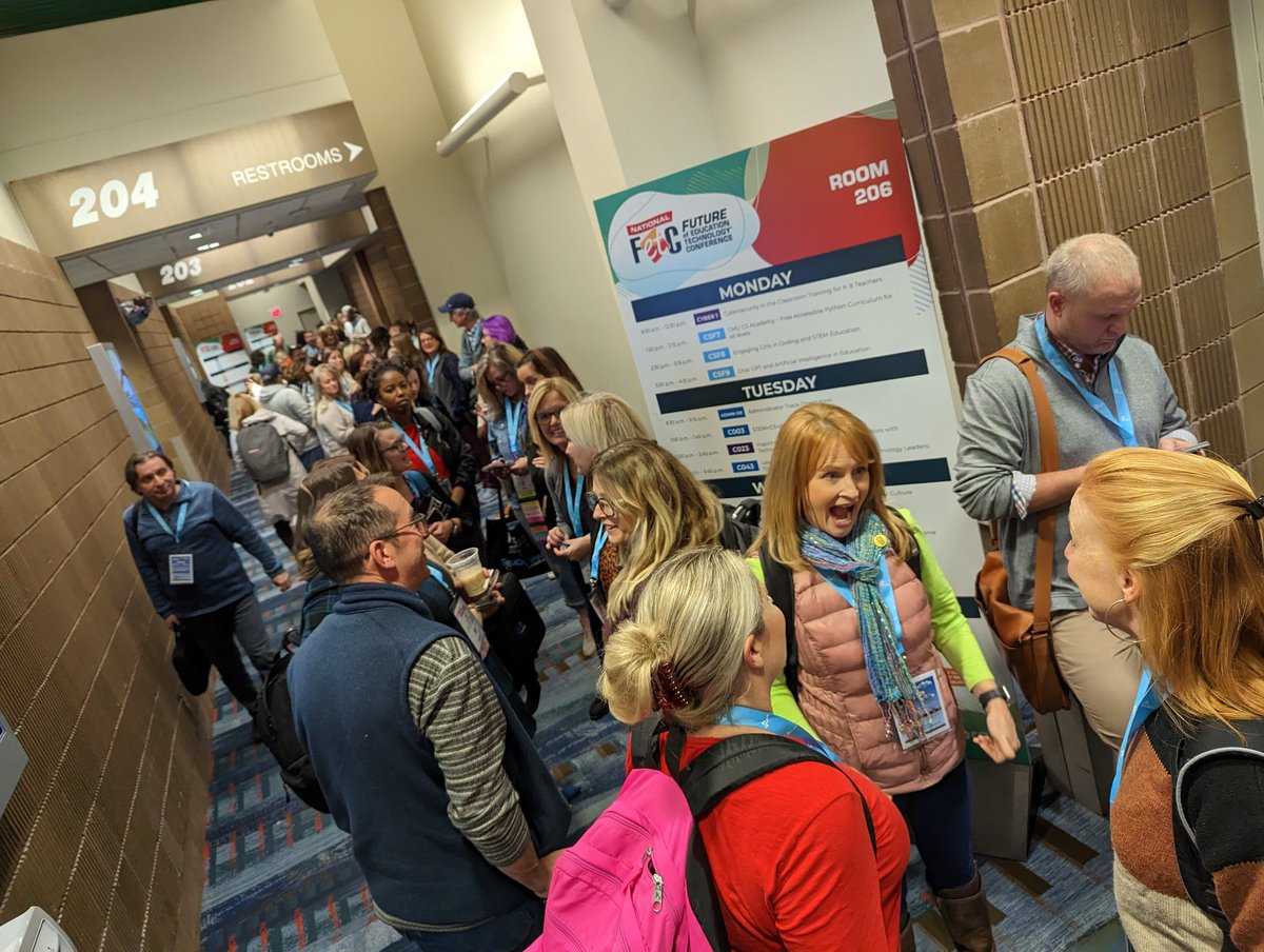 There's a line waiting for our #fetc session!

ChatGPT and Artificial Intelligence in Education (3:30pm CST)

Slides and resources for anybody here: ditch.link/fetc23 and infused.link/ai

#fetc23 #fetc2023 #ditchbook