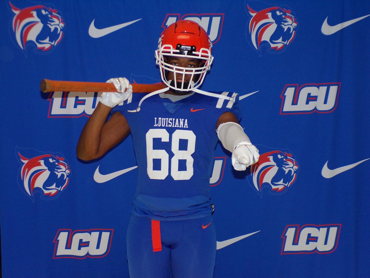Jay68_Official's tweet photo. Blessed to say I’ve EARN my first offer from @LCU_ftball @CoachPorter_LCU  @CoachCLGrogan @rod640 @RecruitLouisian https://t.co/aPly85MmWb
