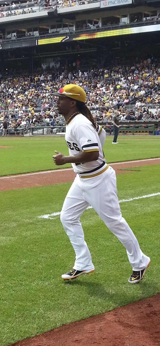 Efletcher10's tweet photo. @TheCUTCH22 this kid missed you!! Welcome come back. He’s currently @ChildrensPgh  where he has been for a while, and was going crazy we he found out you were coming back! https://t.co/xKv7Z09MIn