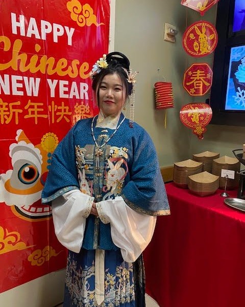 🧧Happy Lunar New Year from CHI and our hospitality intern program participant Yacen from China who is representing her beautiful culture at the Marriott International Ritz Carlton Reynolds in Lake Oconee, Georgia. #ExchangeOurWorld #BridgeUSA #culturalexchange