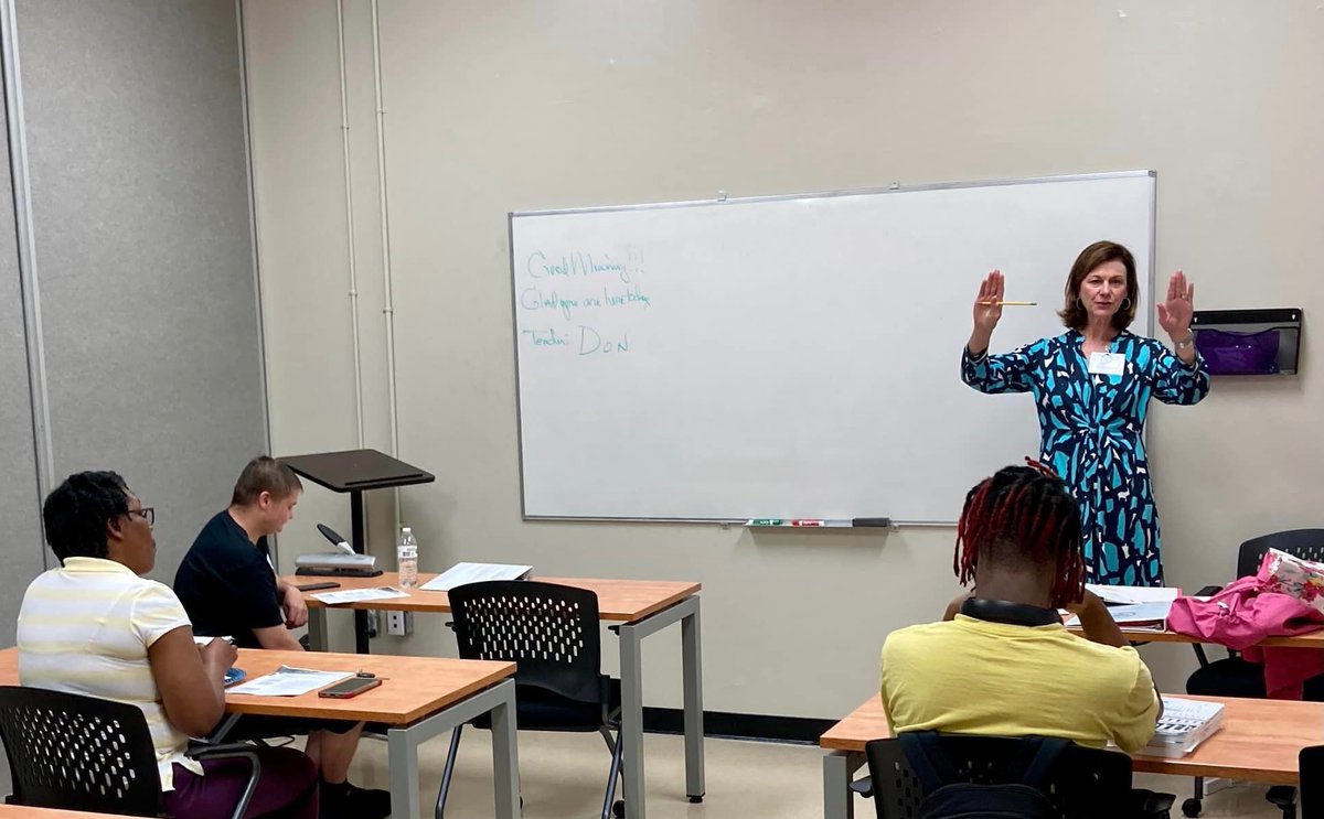 Dawson_Church's tweet photo. The Winter semester at The Learning Center begins today! Please pray for the students and instructors as they work together toward achieving a variety of educational goals.
https://t.co/oFm5lyWKbg
#thelearningcenter
#dawsonmissionsministry https://t.co/DXCVvtzvPb