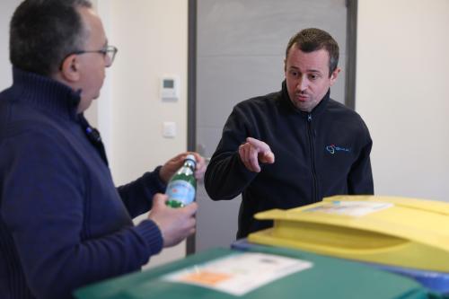 On a testé la simplification des gestes du tri <a href="/SMAV62/">SMAV62 ♻️</a> lavoixdunord.fr/1282293/articl…