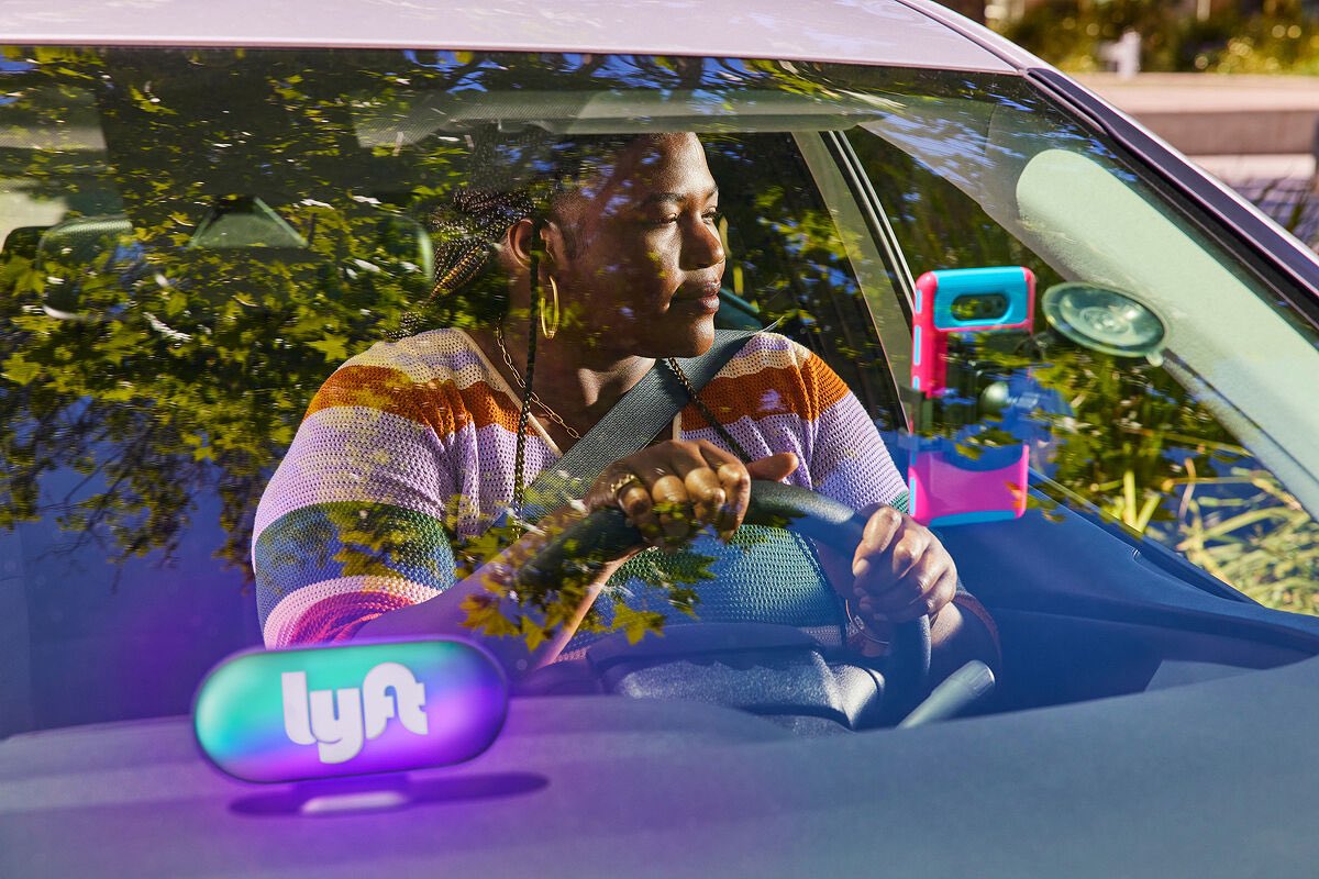 RolandaDene's tweet image. No matter what. Keep going. ✨
From being a Lyft driver to modeling in a @lyft shoot. God is always showing me where I’m going from what I’m doing and I’m truly grateful for this full circle moment.
Now let’s get that commercial spot next! 🥂#RolandaDBell #Blackactors #plusmodel